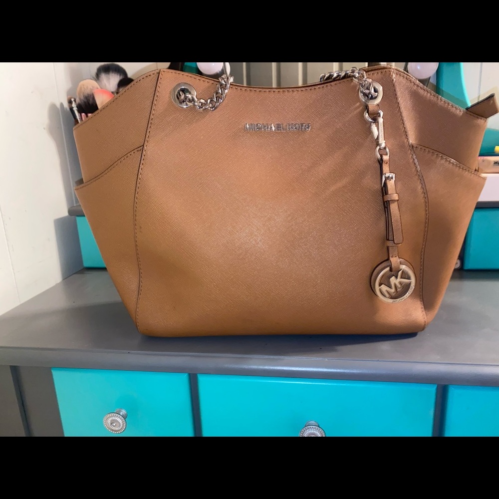Brown leather Michael Kors  purse
